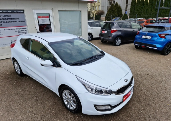 Kia Pro_cee'd cena 37900 przebieg: 159000, rok produkcji 2013 z Golina małe 781